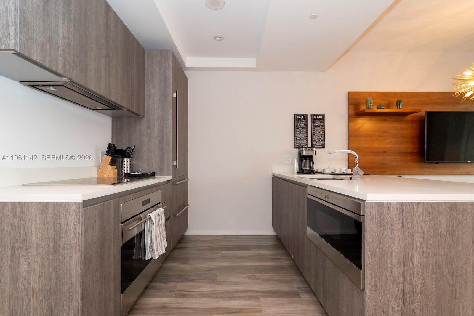 SLS LUX BRICKELL - Residential