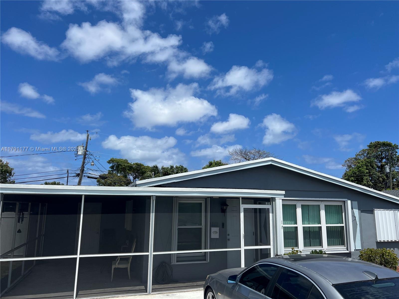 1780 NW 6th Ter