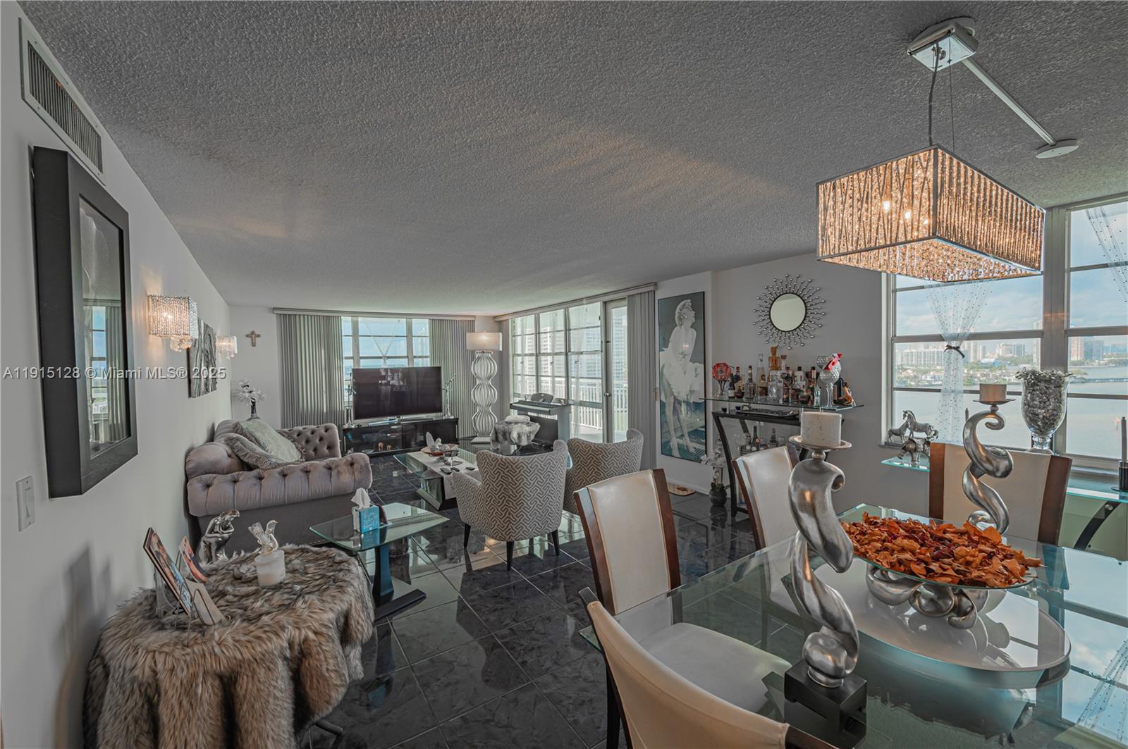 WINSTON TOWERS 500 CONDO - Residential