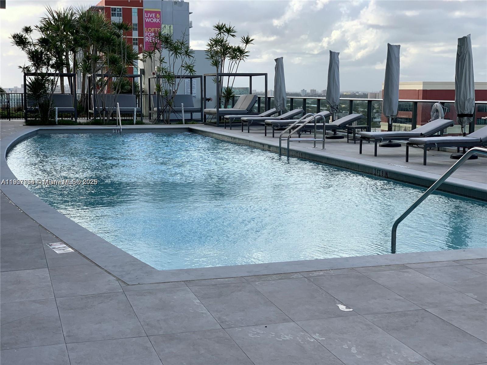 CANVAS CONDO - Residential Lease