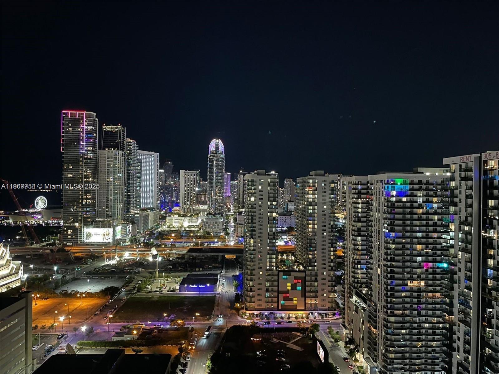 CANVAS CONDO - Residential Lease