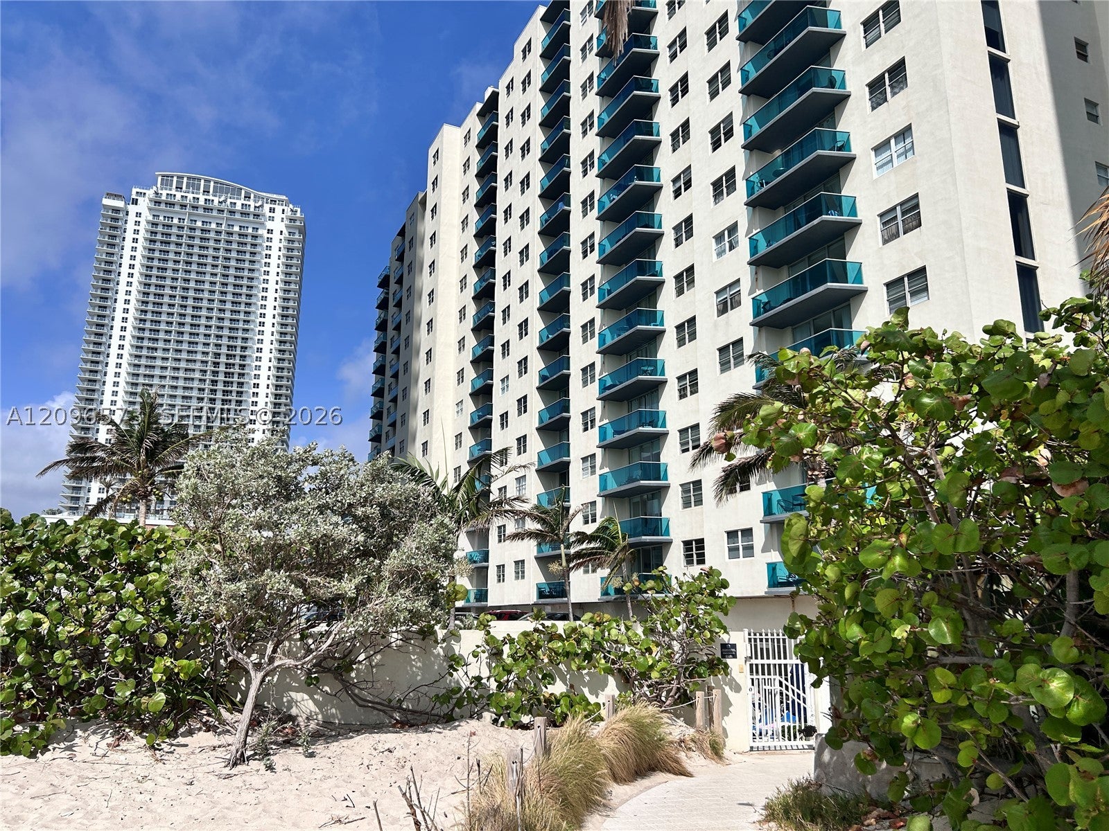 4001 S Ocean Dr 4G