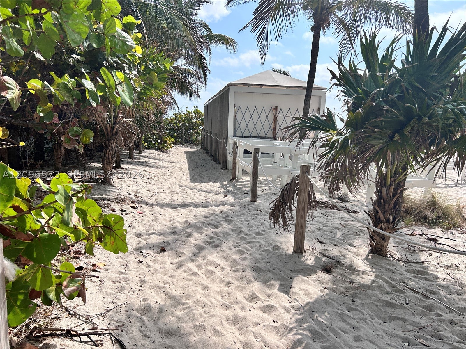 4001 S Ocean Dr 4G