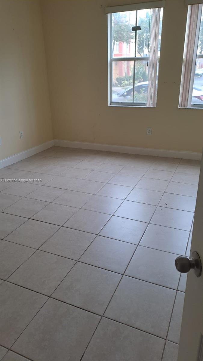 SHOMA COURTYARDS II AT RO - Residential