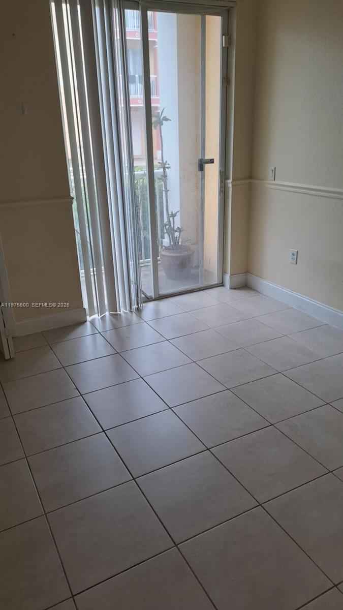 SHOMA COURTYARDS II AT RO - Residential