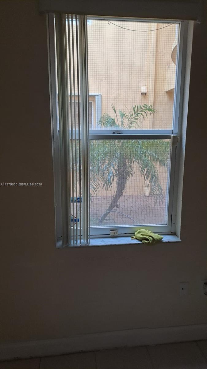 SHOMA COURTYARDS II AT RO - Residential