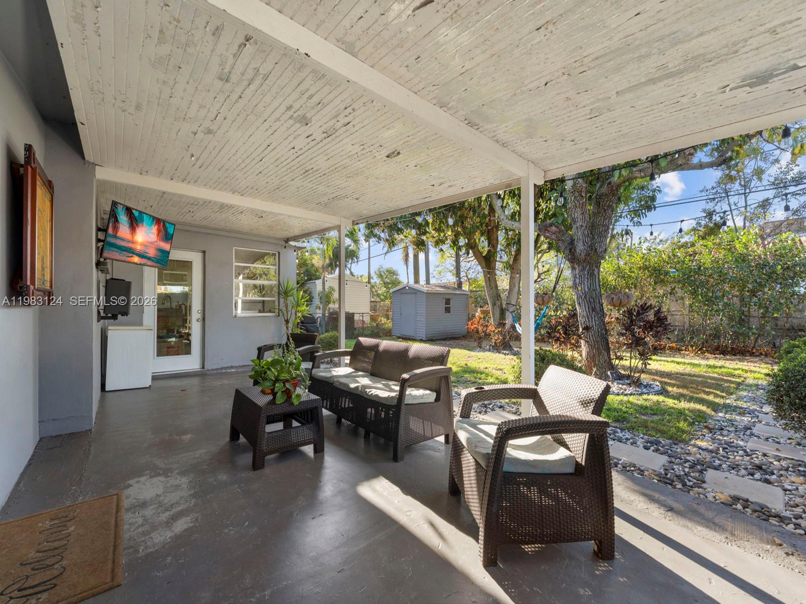 ULELAH - Residential