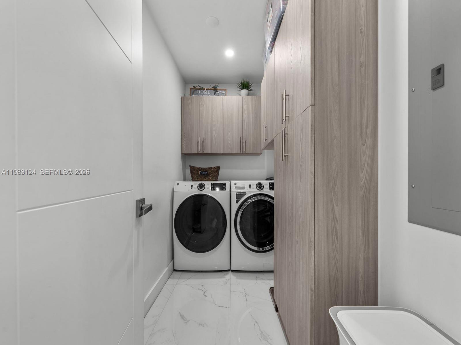 ULELAH - Residential