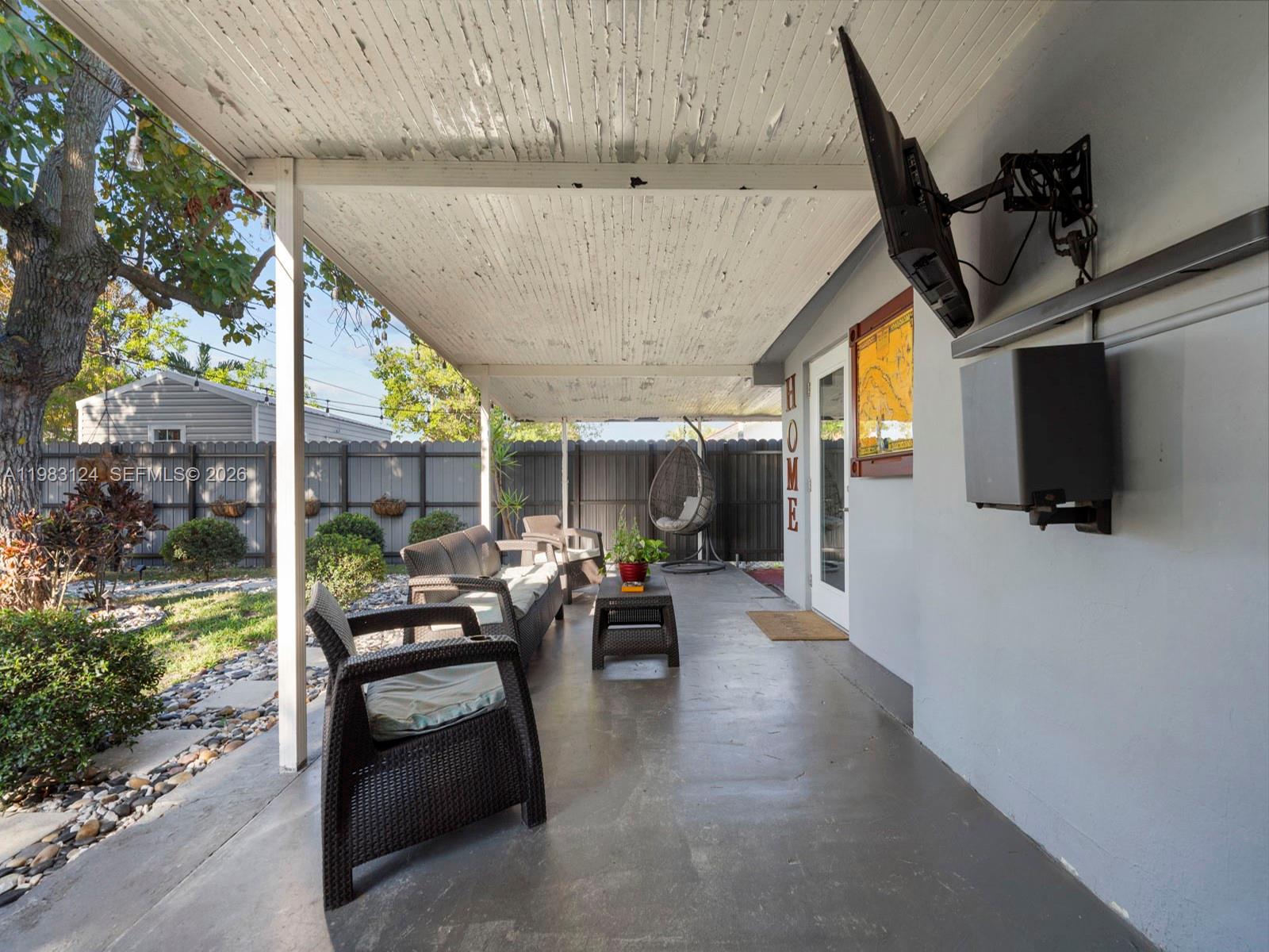 ULELAH - Residential