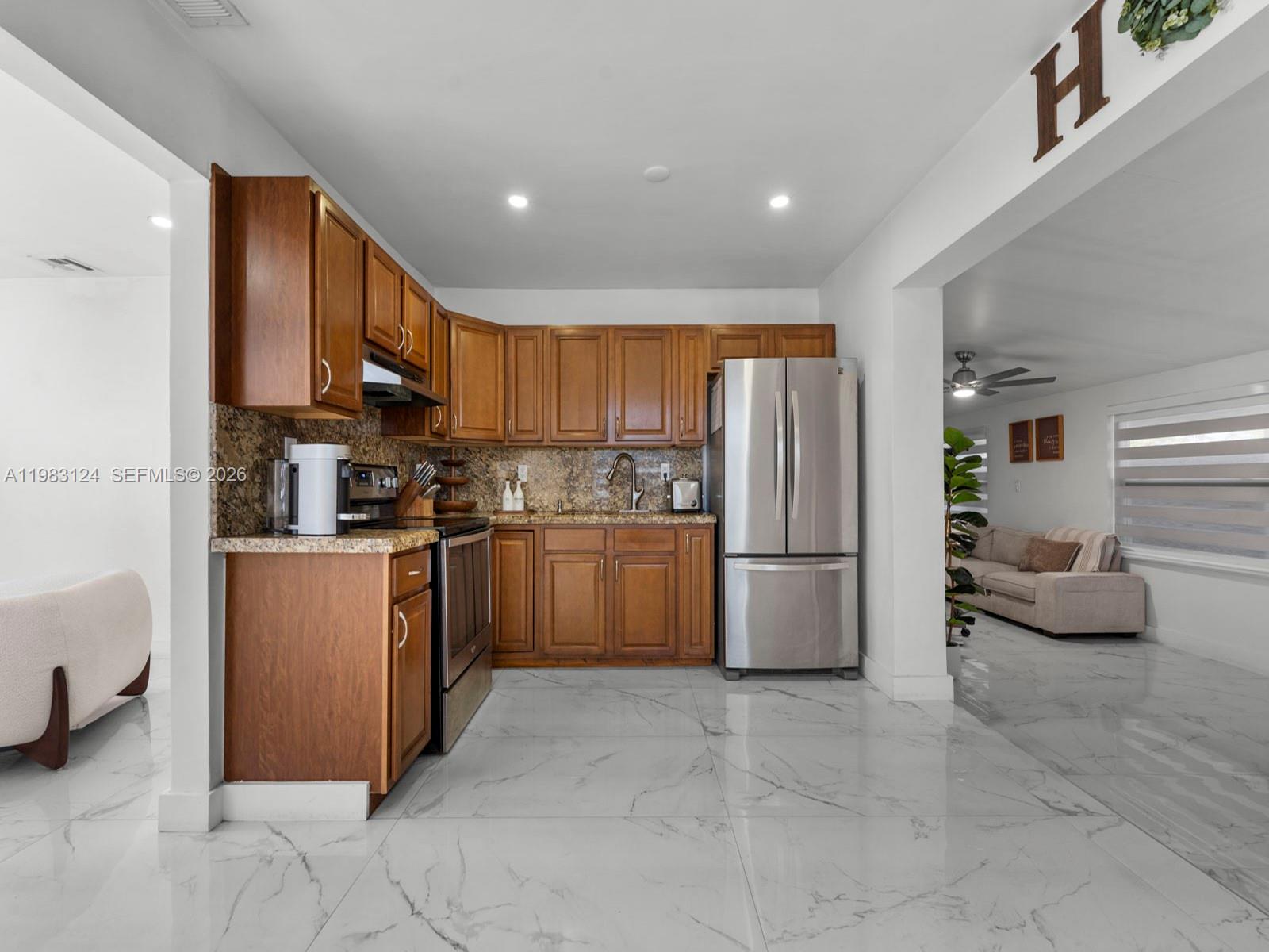 ULELAH - Residential