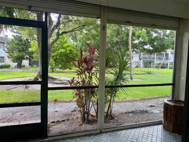 OAKLAND SHORES CONDOMINIU - Residential