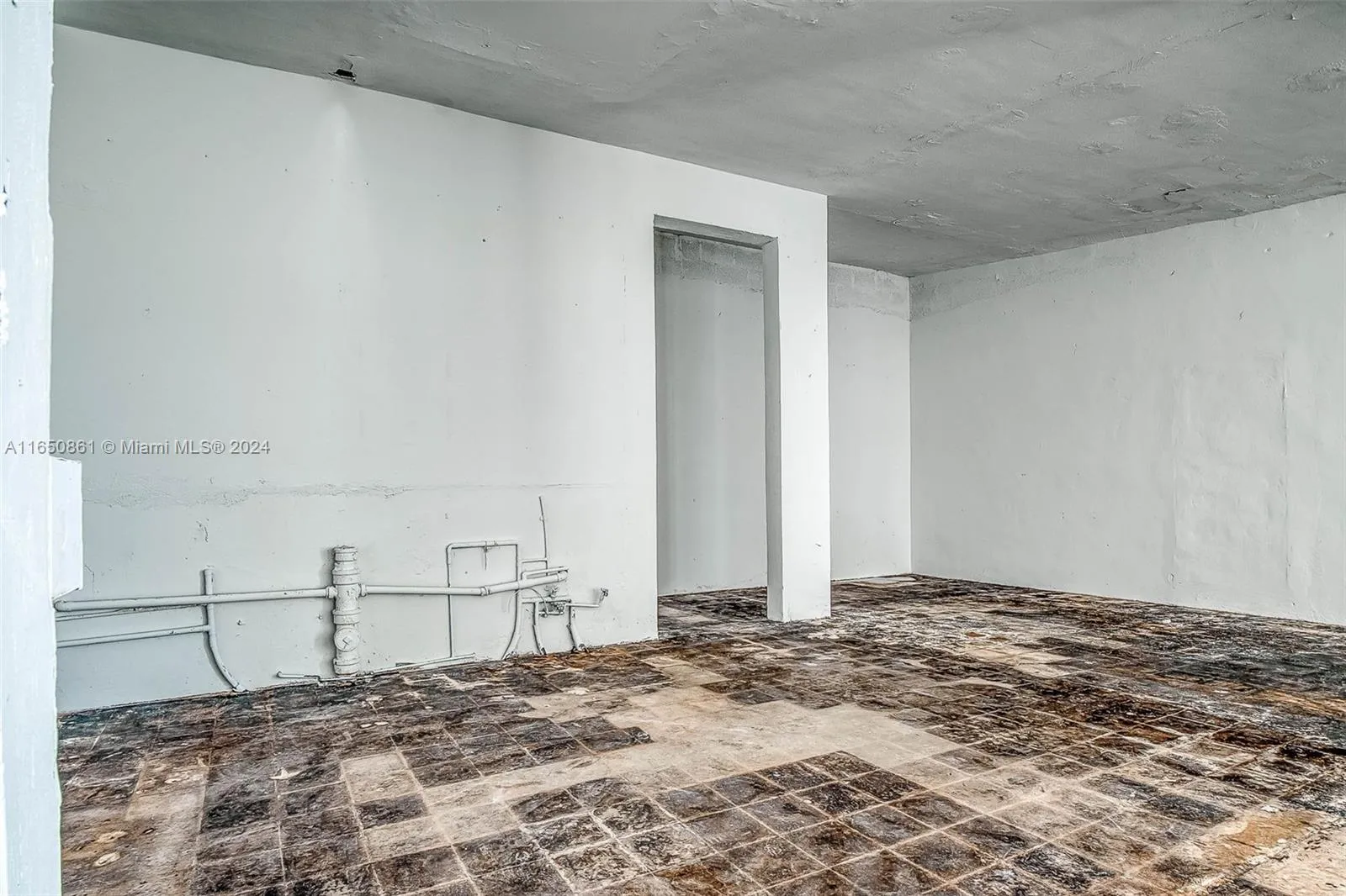 South Miami, Florida 33155, United States, ,Commercial,Pending,45930