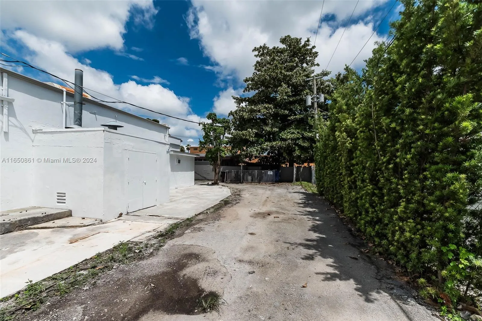 South Miami, Florida 33155, United States, ,Commercial,Pending,45930