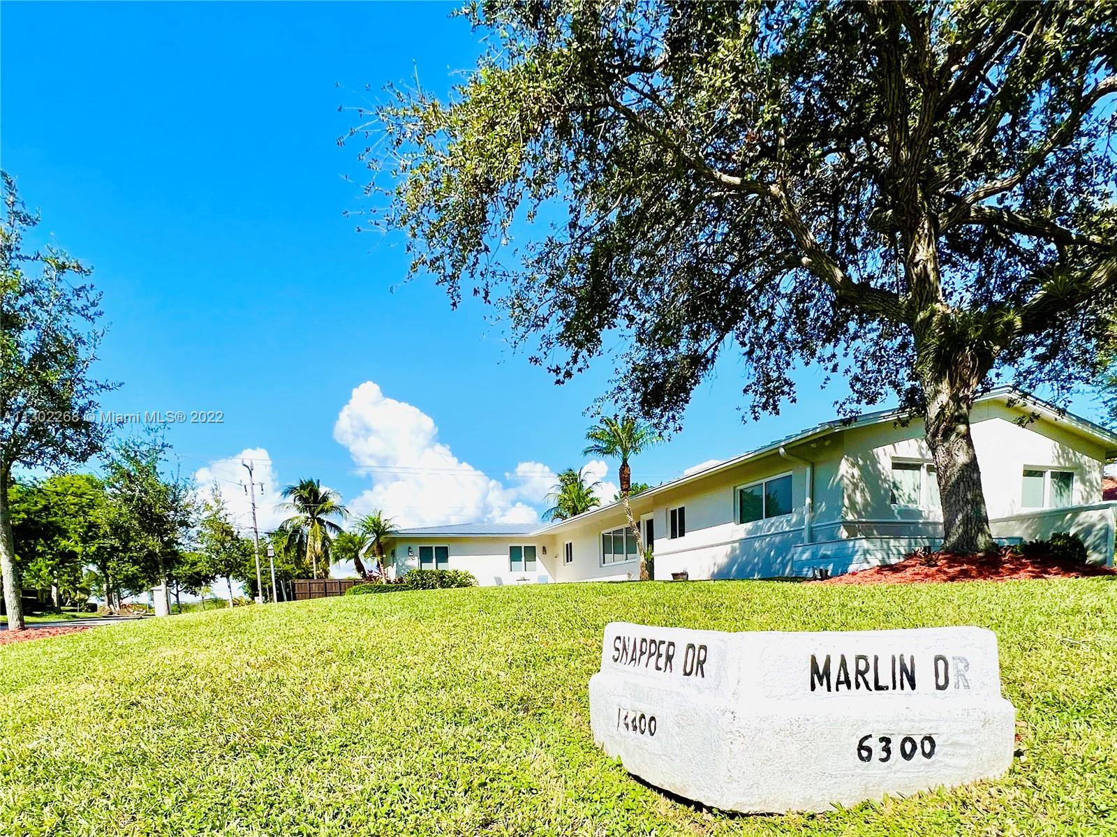 Photo 9 of 66 of 14441 Snapper Dr house