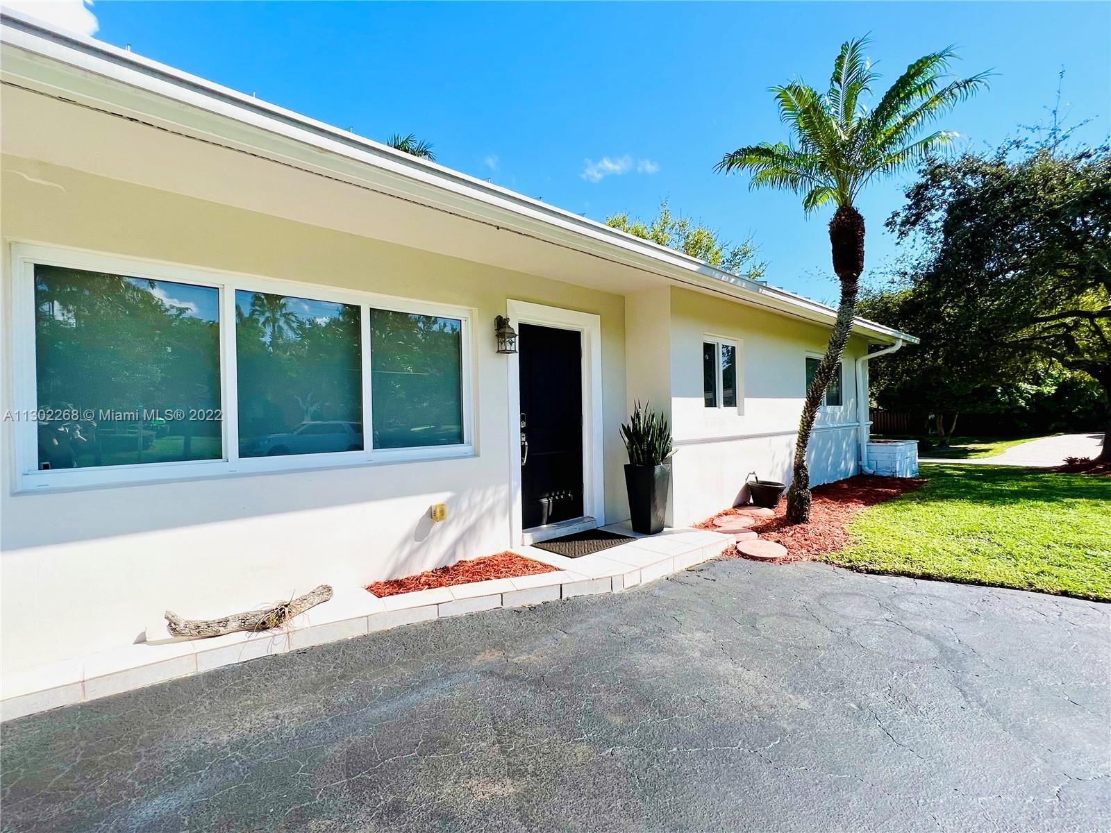 Photo 11 of 66 of 14441 Snapper Dr house