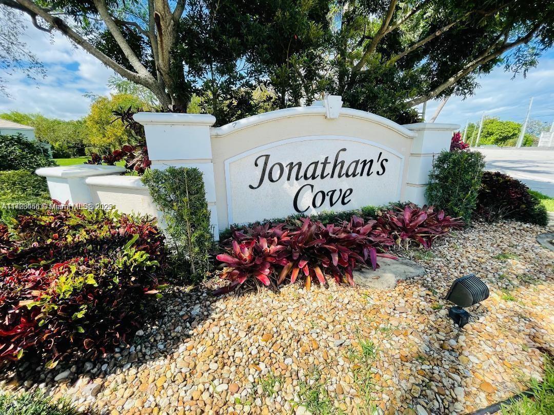 PALMBROOKE TOWNHOMES - Residential
