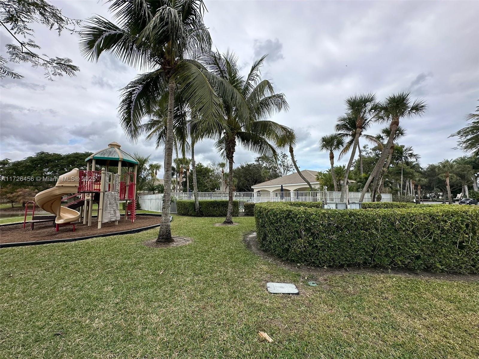 PALMBROOKE TOWNHOMES - Residential
