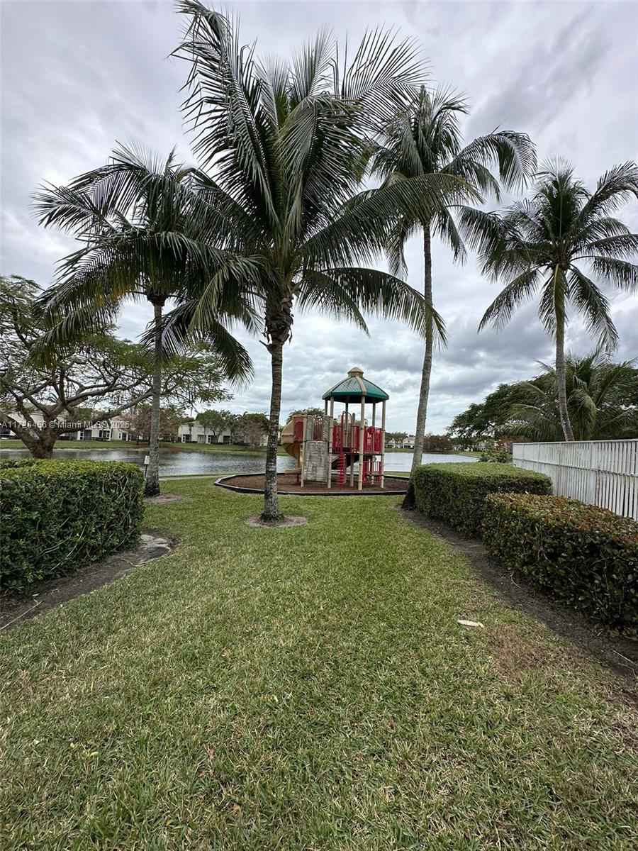PALMBROOKE TOWNHOMES - Residential