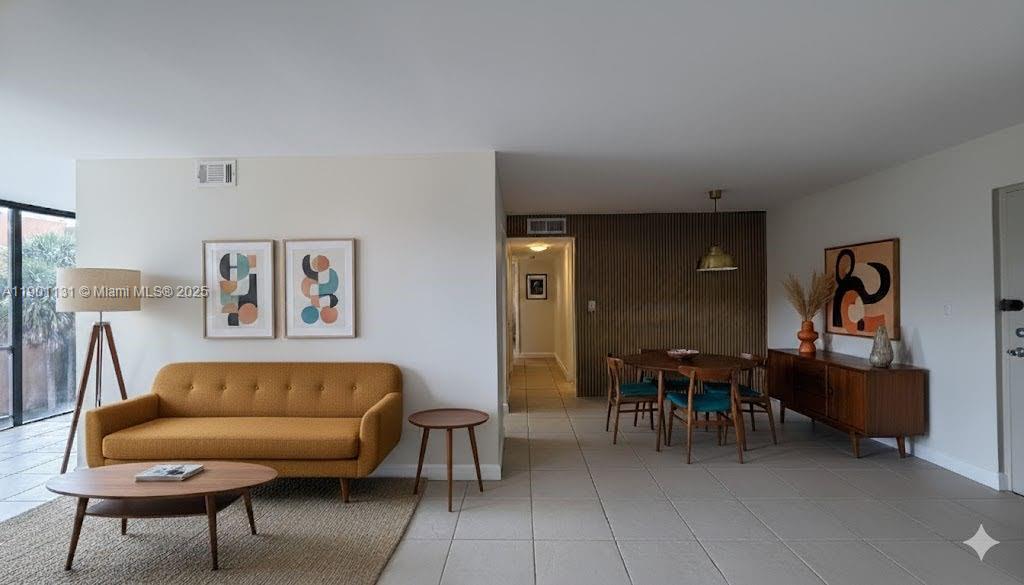 VERSAILLES GARDENS II CON - Residential