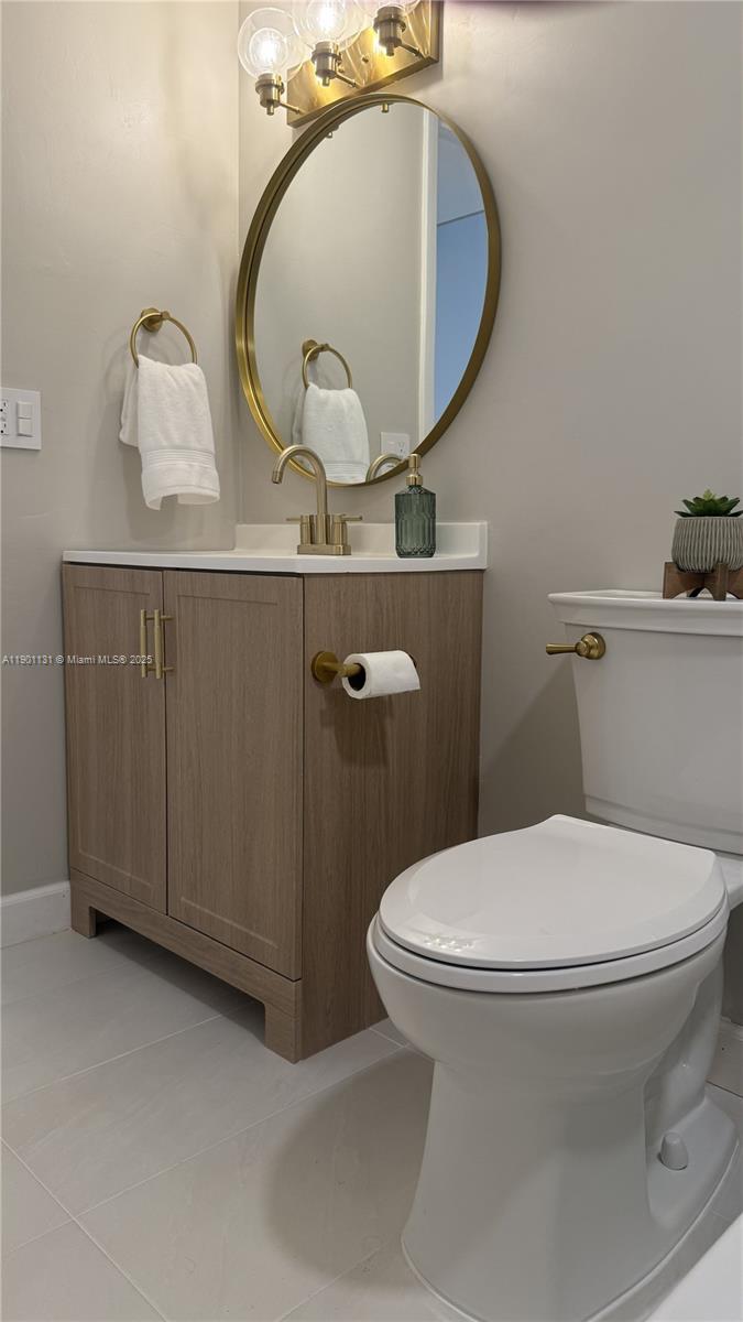 VERSAILLES GARDENS II CON - Residential