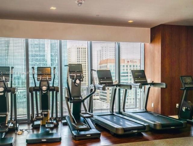 1300 S MIAMI AVENUE CONDO - Residential Lease