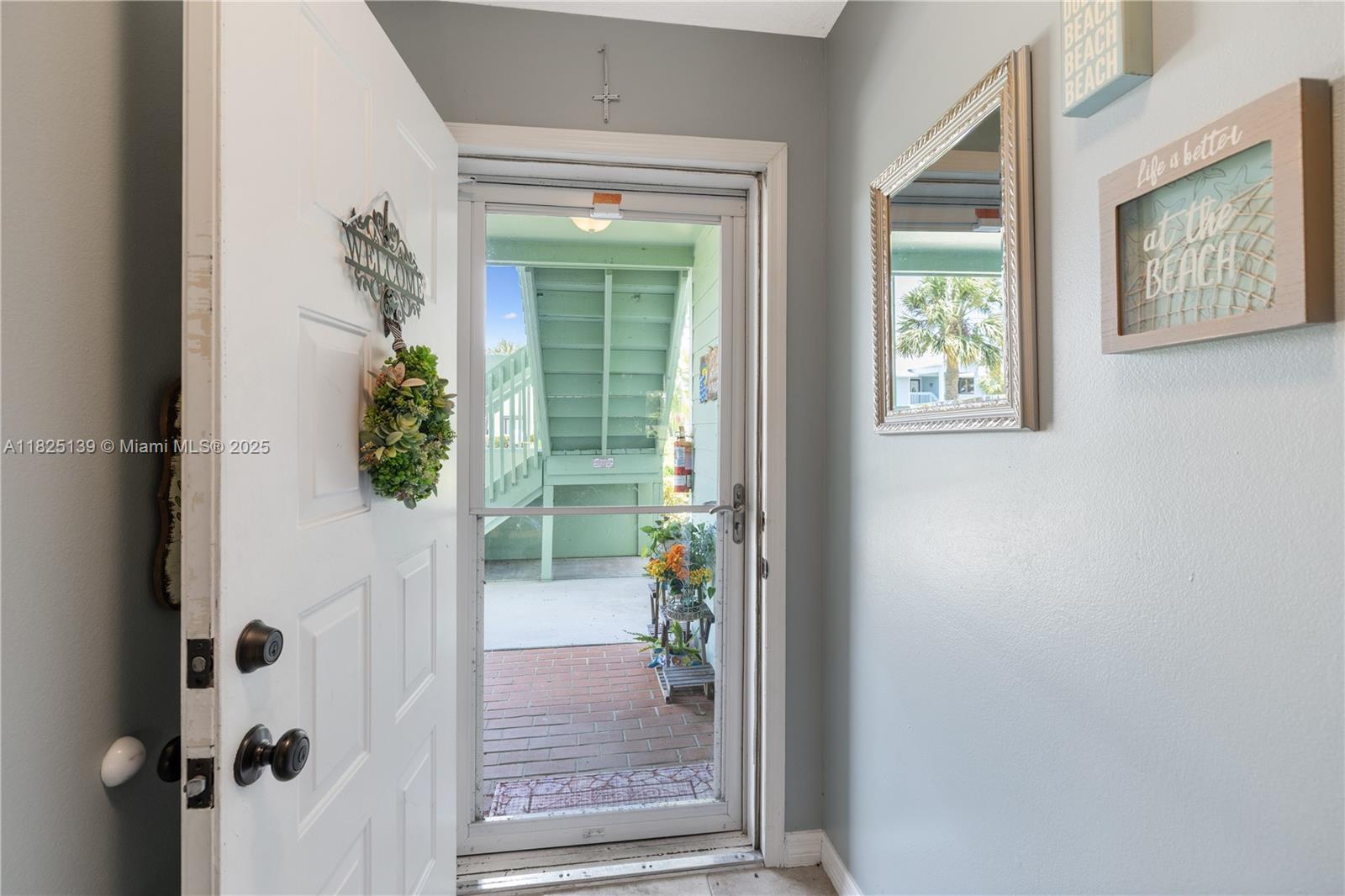 5725 Pelican Pointe, Sebastian, FL, 32958/$254,999 4 5725 Pelican Pointe