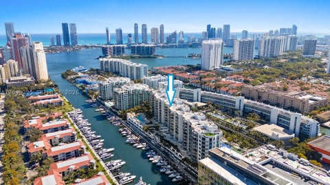 Photo of 3029 NE 188th St #911, Aventura, FL 33180 (MLS # A12096395)