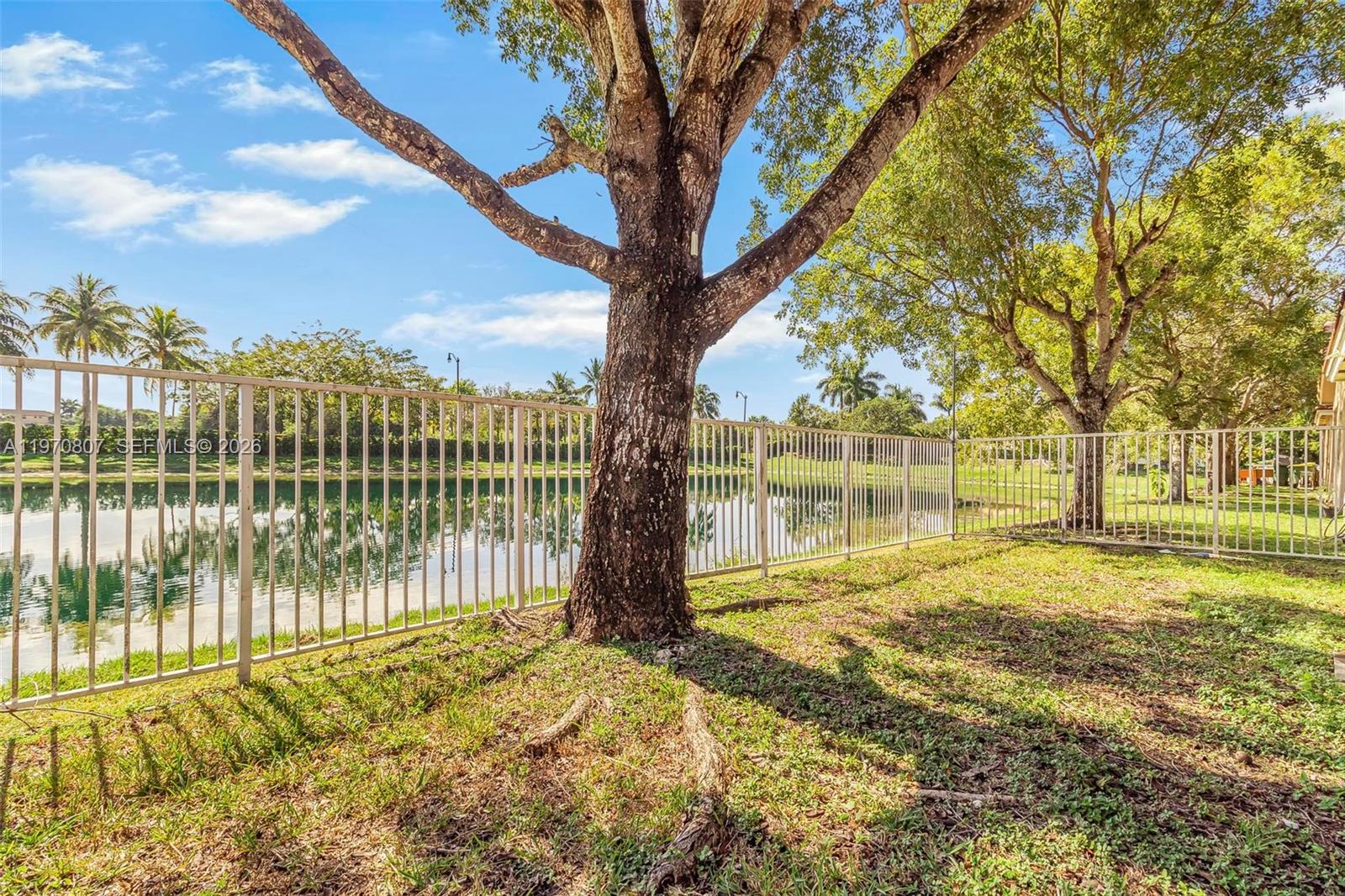 PORTOFINO POINTE - Residential