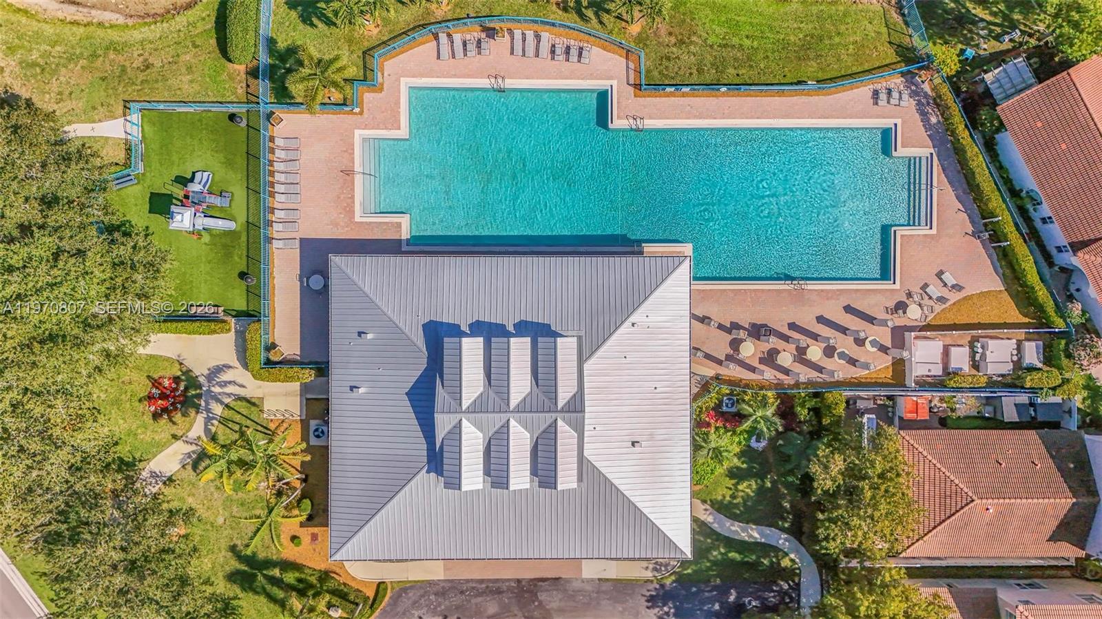 PORTOFINO POINTE - Residential