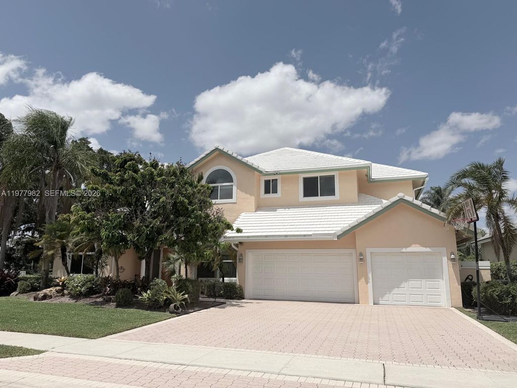 Photo of 10091 NW 7th St, Plantation, FL 33324 (MLS # A11977982)