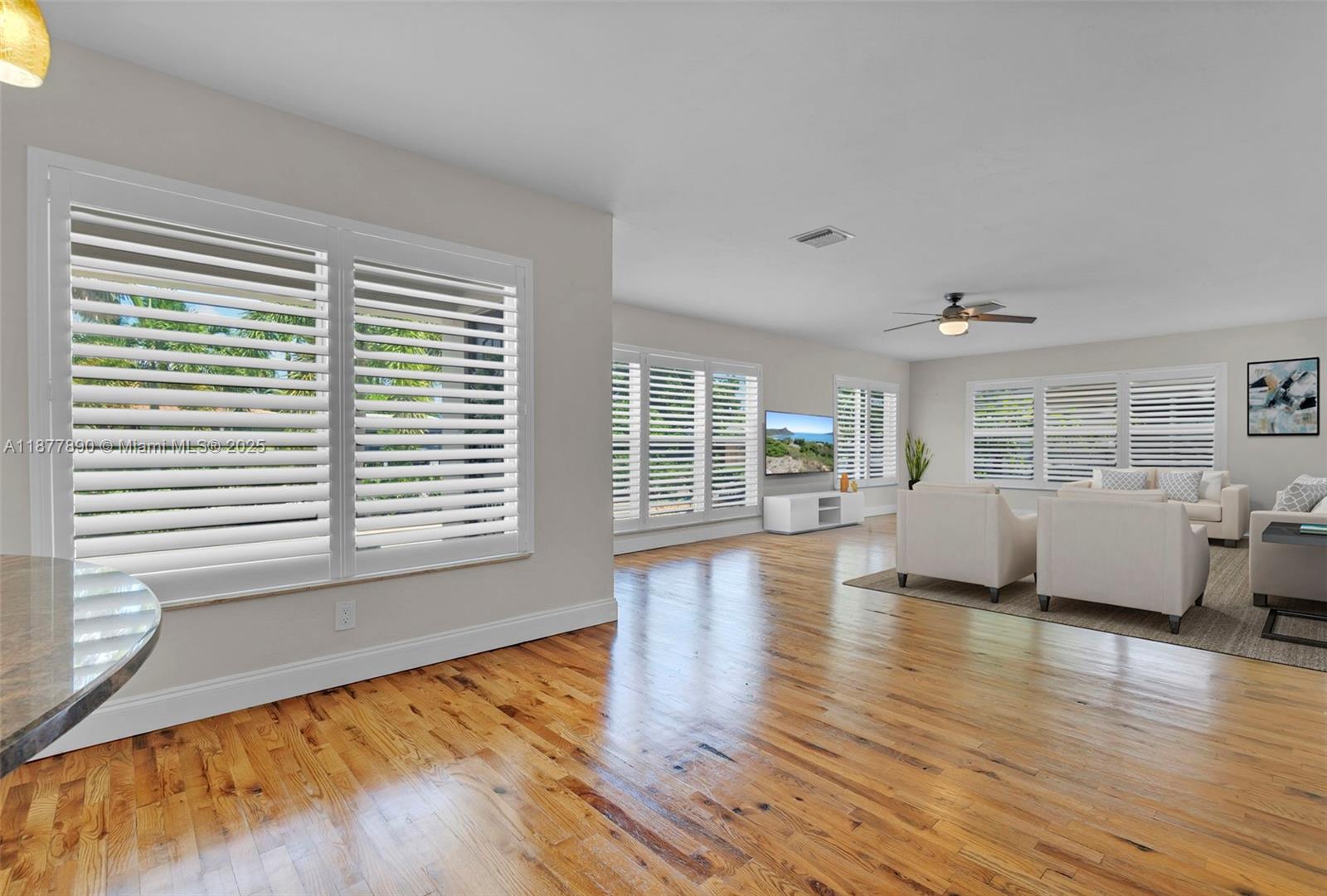 CORAL WOODS - Residential