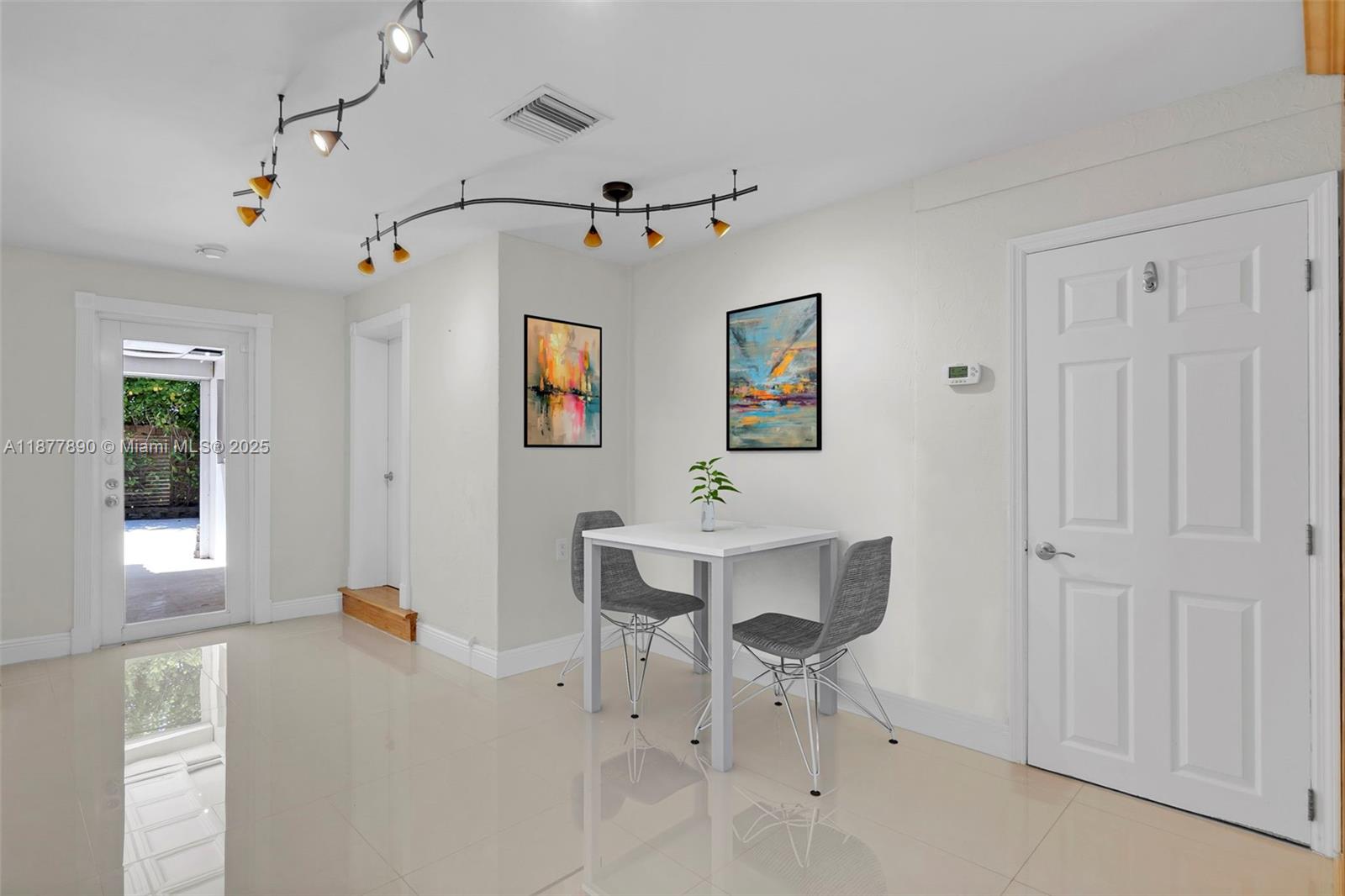 CORAL WOODS - Residential