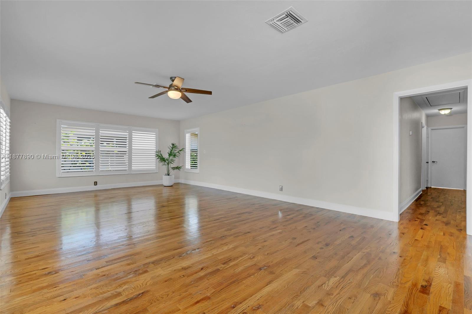 CORAL WOODS - Residential