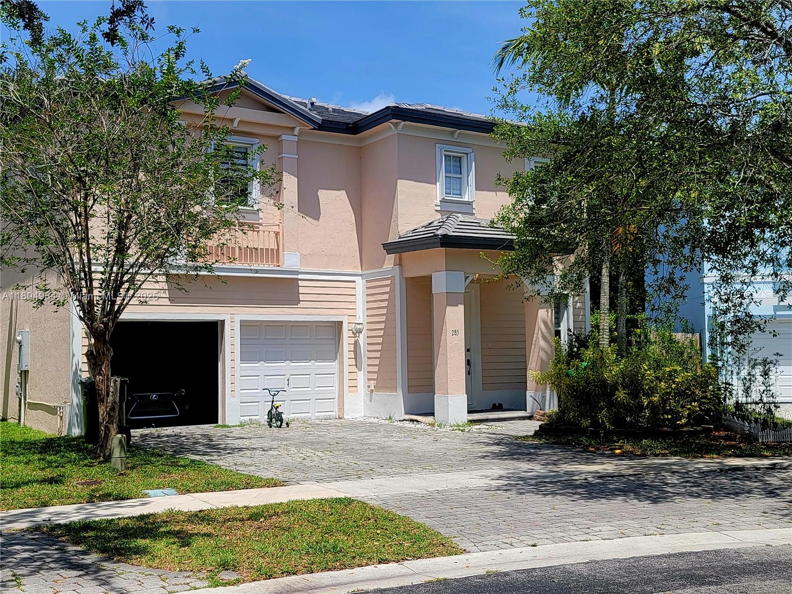 Rental Property at 285 Ne 32nd Ter  , Homestead, Miami-Dade County, Florida - Bedrooms: 5 
Bathrooms: 3  - $4,000 MO.