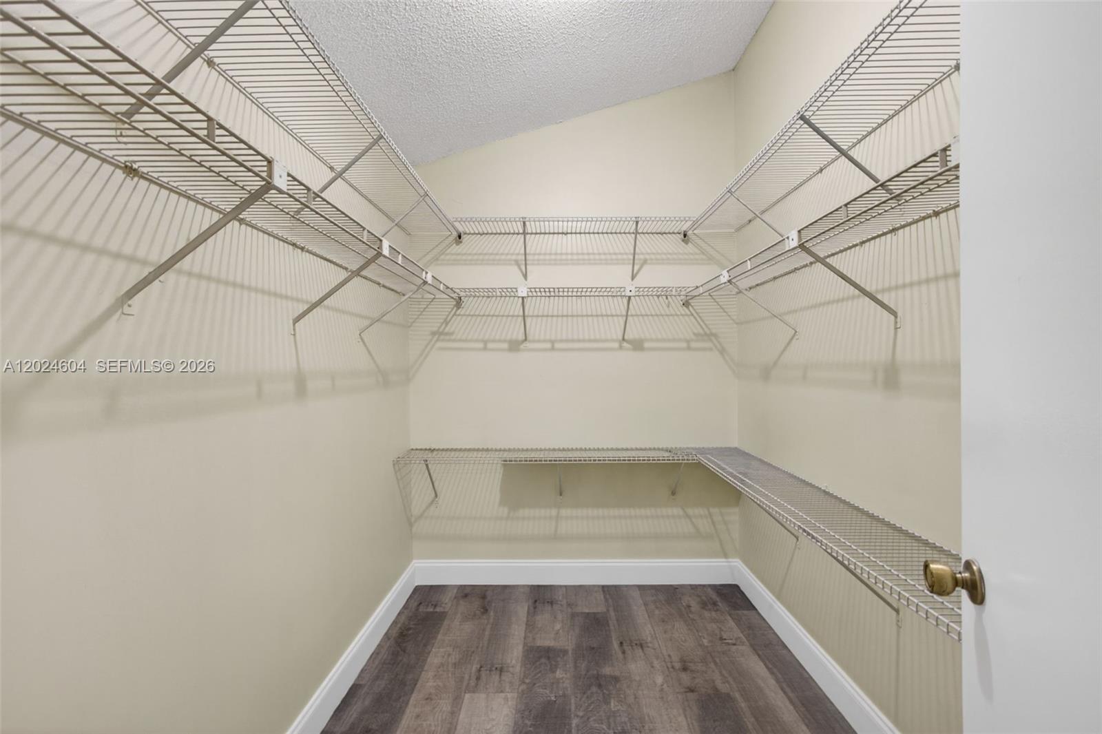 WINDSOR WALK CONDO - Residential Lease