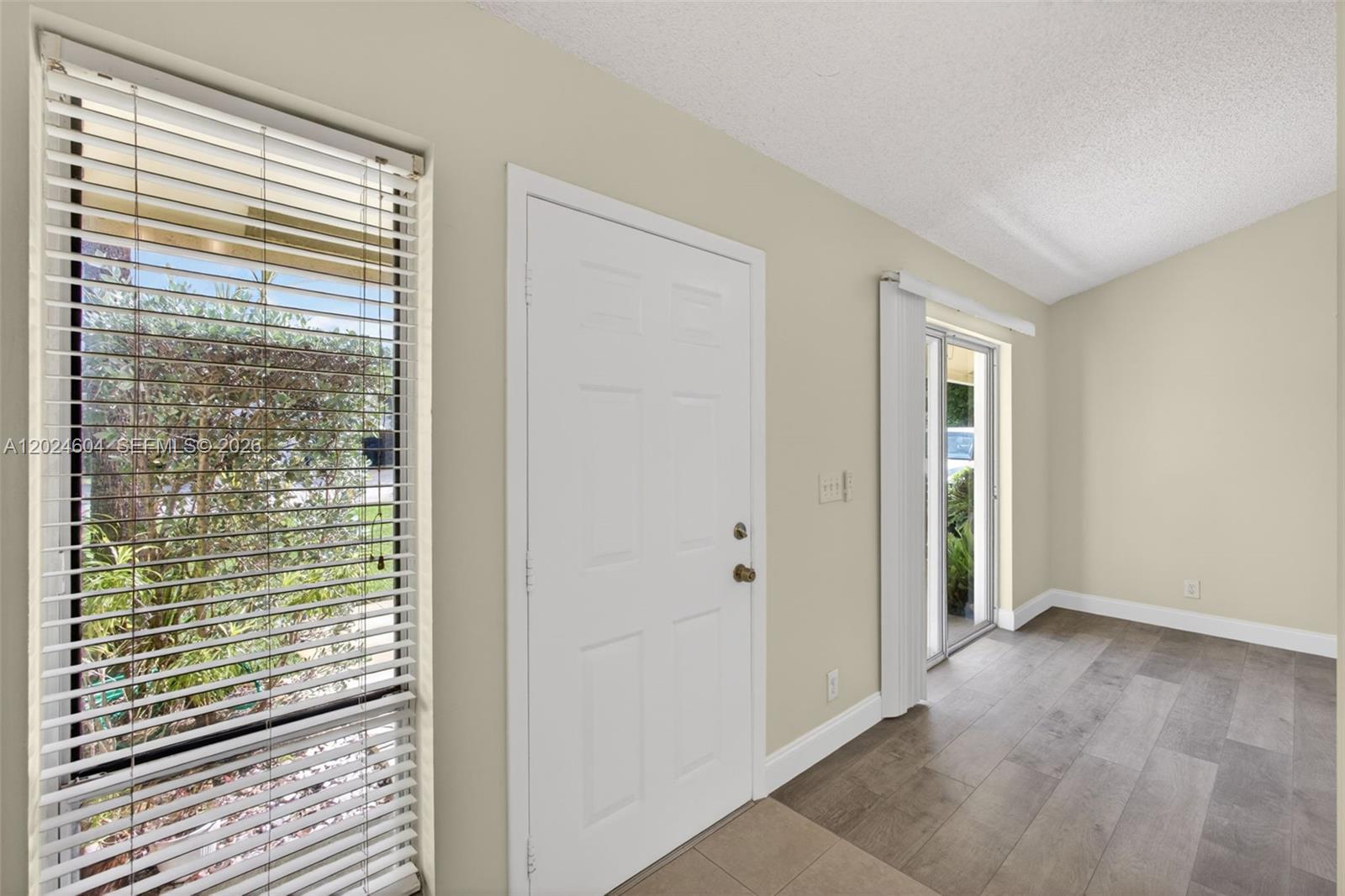 WINDSOR WALK CONDO - Residential Lease