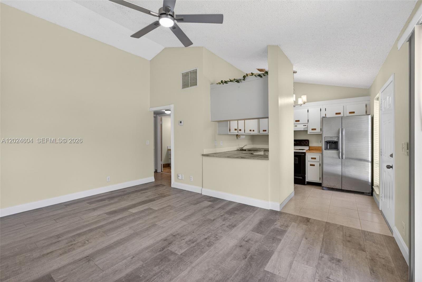 WINDSOR WALK CONDO - Residential Lease