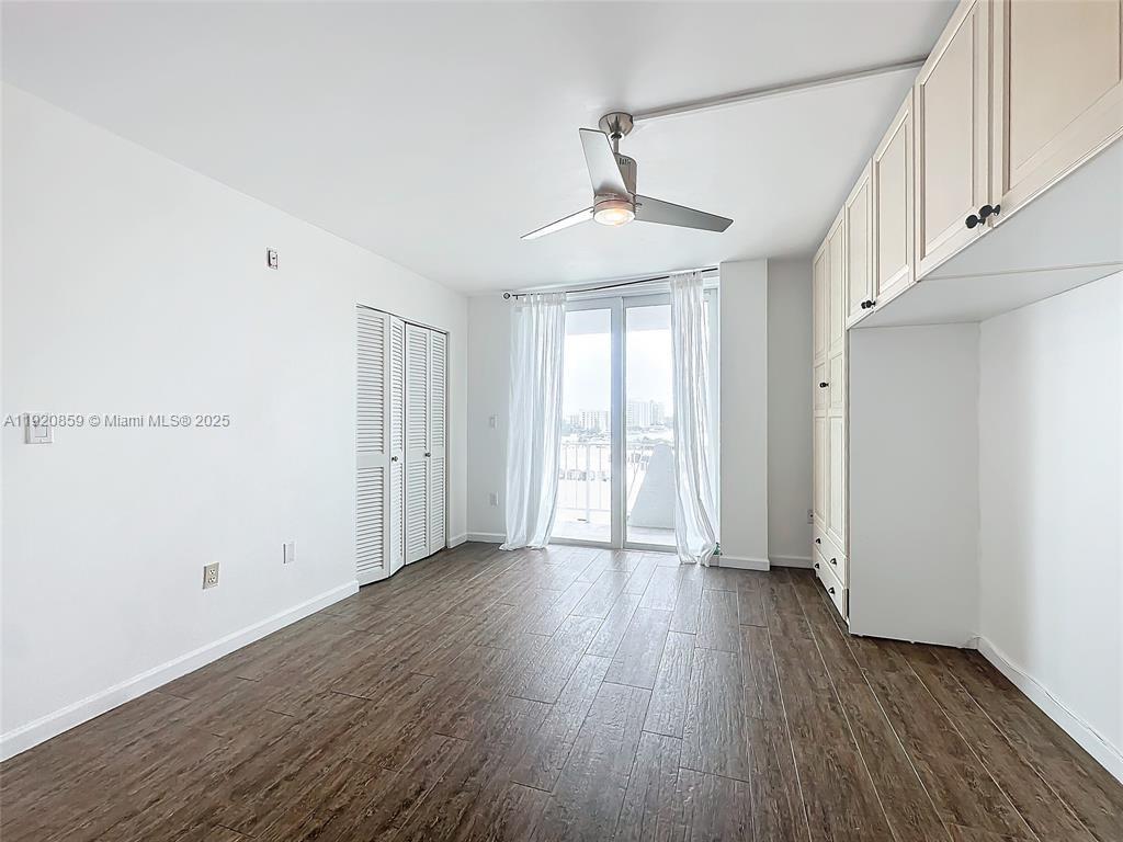 THE KNIGHTSBRIDGE CONDO - Residential