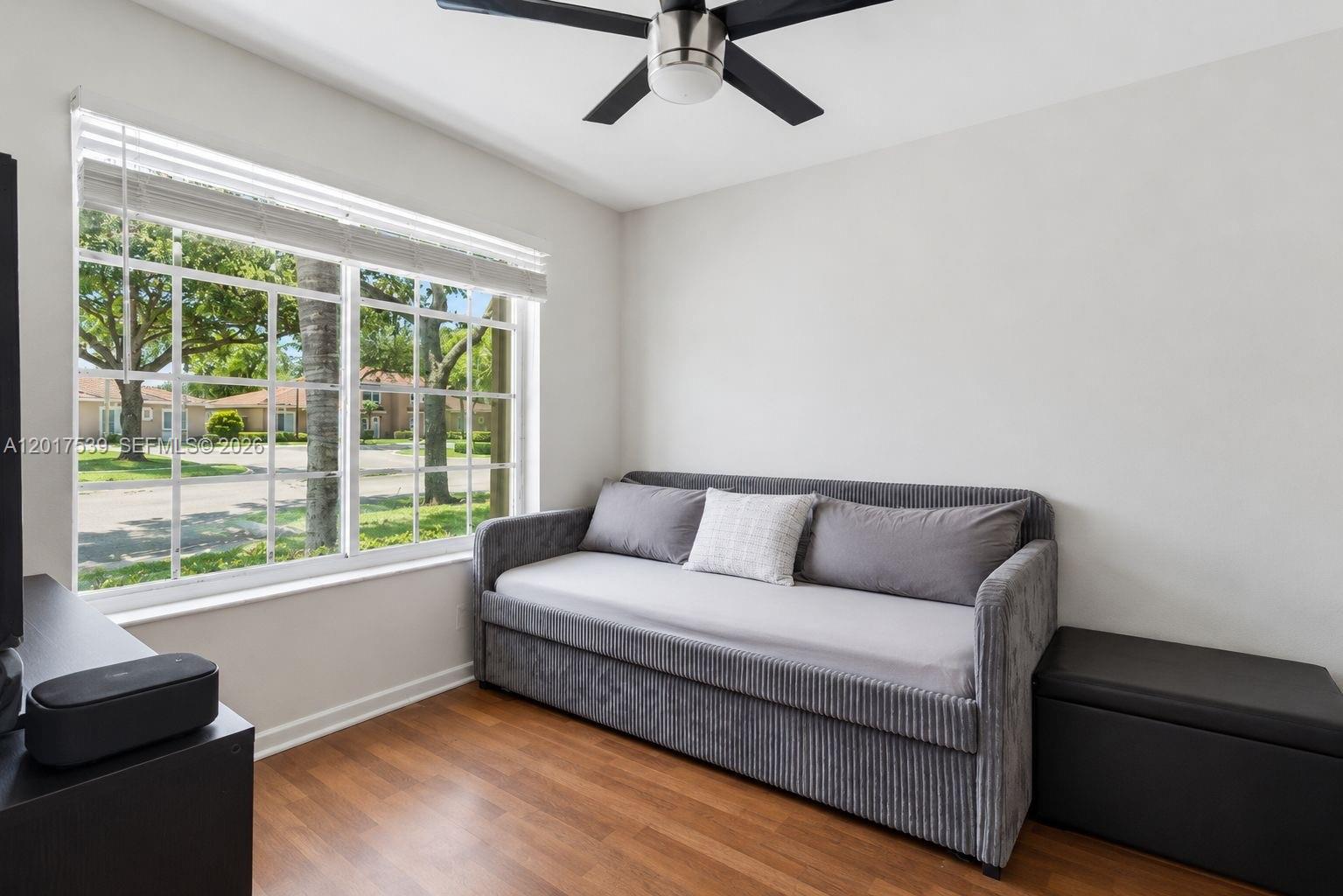 SANTA CRUZ - Residential