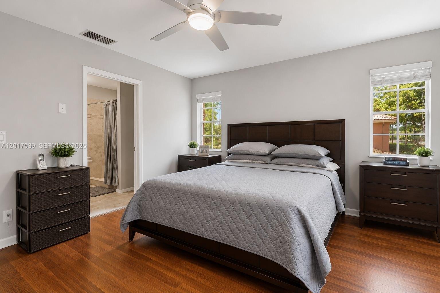 SANTA CRUZ - Residential