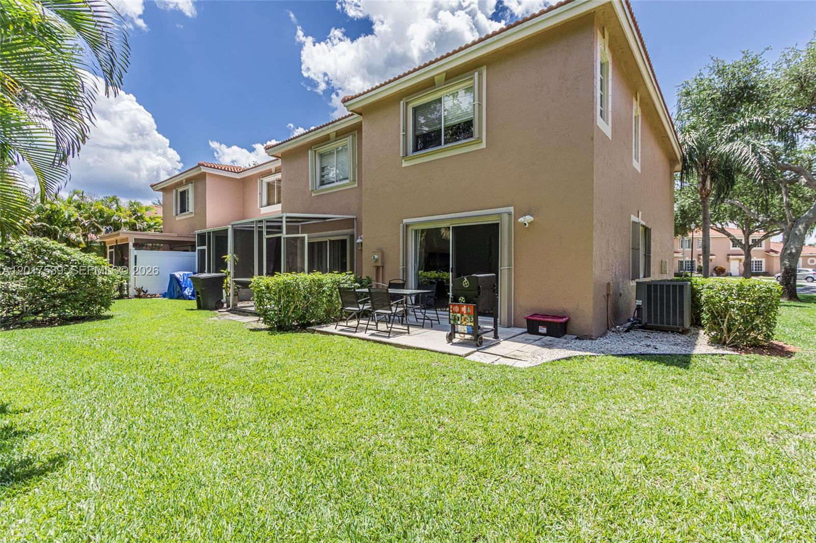 SANTA CRUZ - Residential