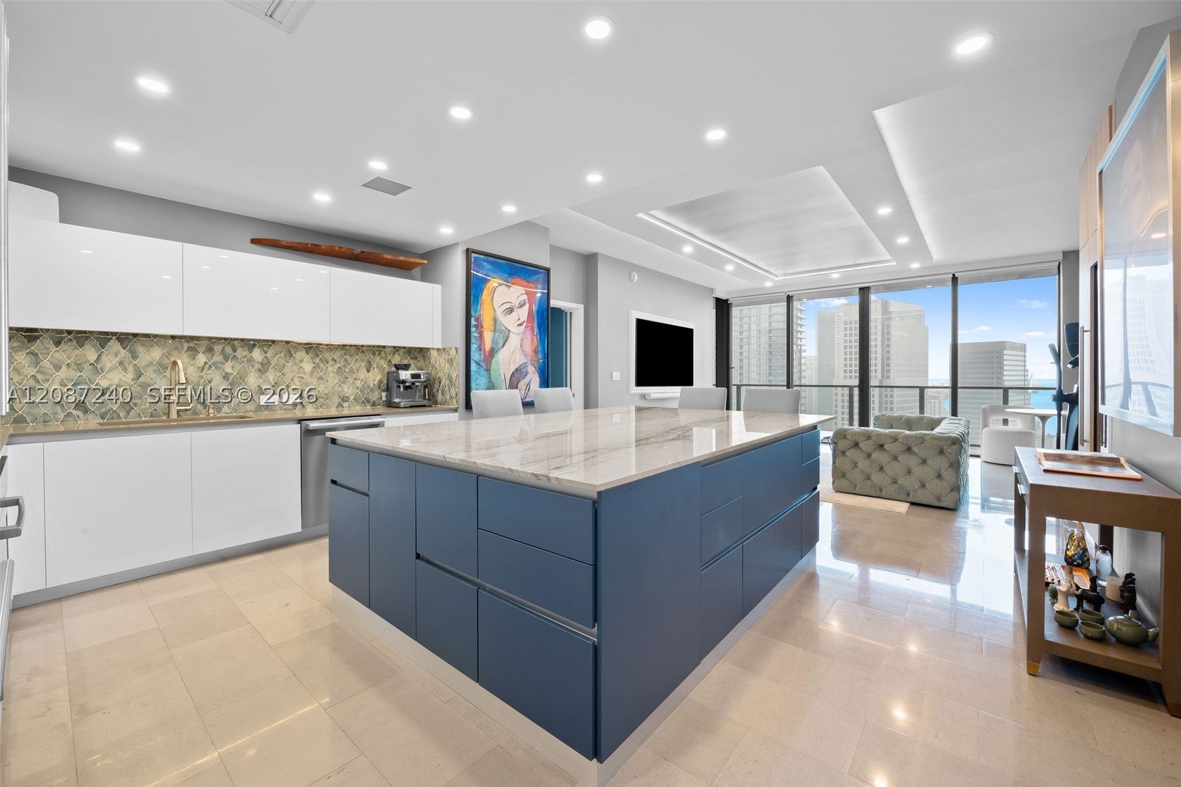 88 SW 7th St