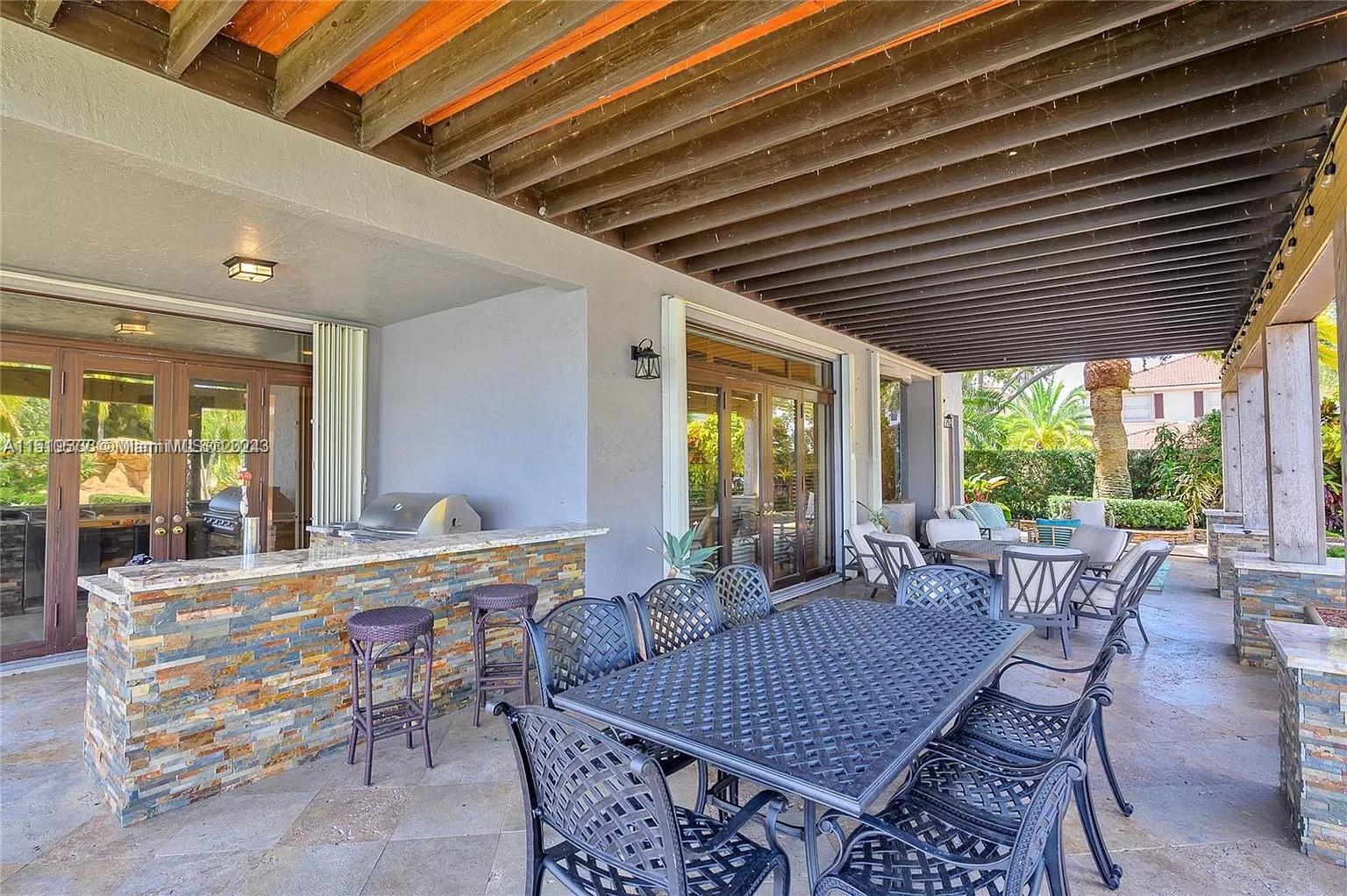SESSA EIGHT - Residential Lease
