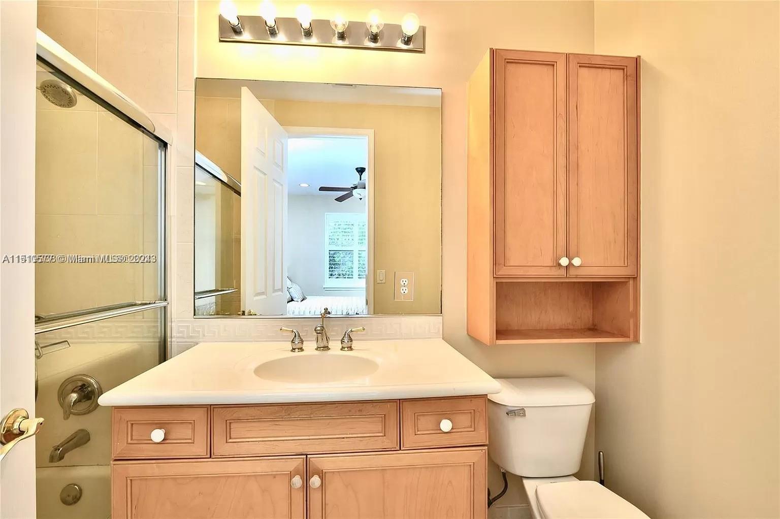 SESSA EIGHT - Residential Lease