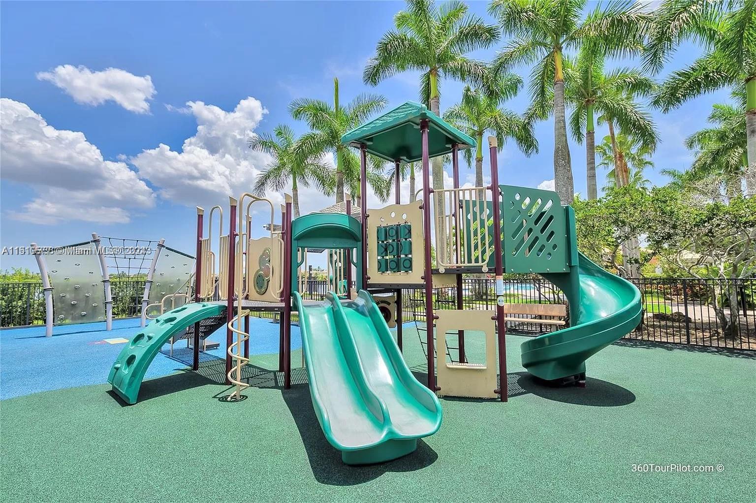 SESSA EIGHT - Residential Lease
