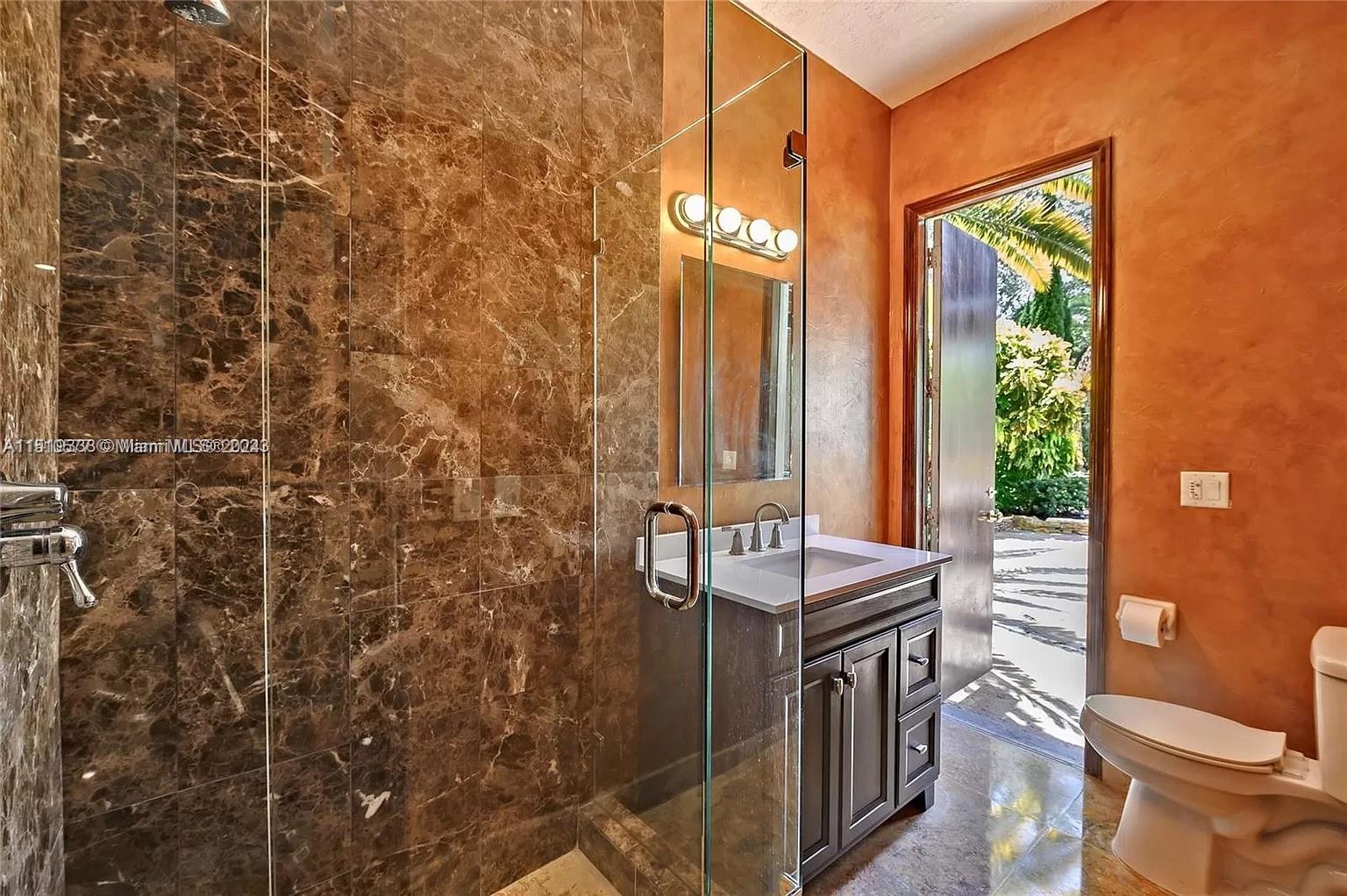 SESSA EIGHT - Residential Lease