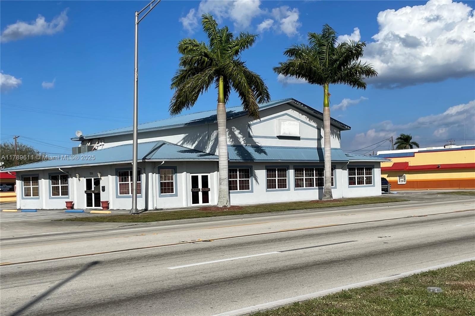 We are delighted to present a 4582 SF Restaurant Building & Parking lot. Zoned Commercial Corridor CL-C. .46 Acre Lot. Outstanding highway frontage and visibility on US Hwy 27. Traffic Count 27,000. Lobby, cafe and reception area, spacious open floor plan and private room. Yr built 2007. Full sized kitchen, prep and food storage areas. Exterior Walk in cooler and freezer. Exterior dry storage room. Elevator lift leads to extra storage space above. Space for Truck deliveries in the rear. French doors, tiled counter tops and finishes, crown molding, interior pillars and arches throughout the building and bathrooms. Building is lightly used and well maintained. Furniture and equipment are included. Please call for a visit.
