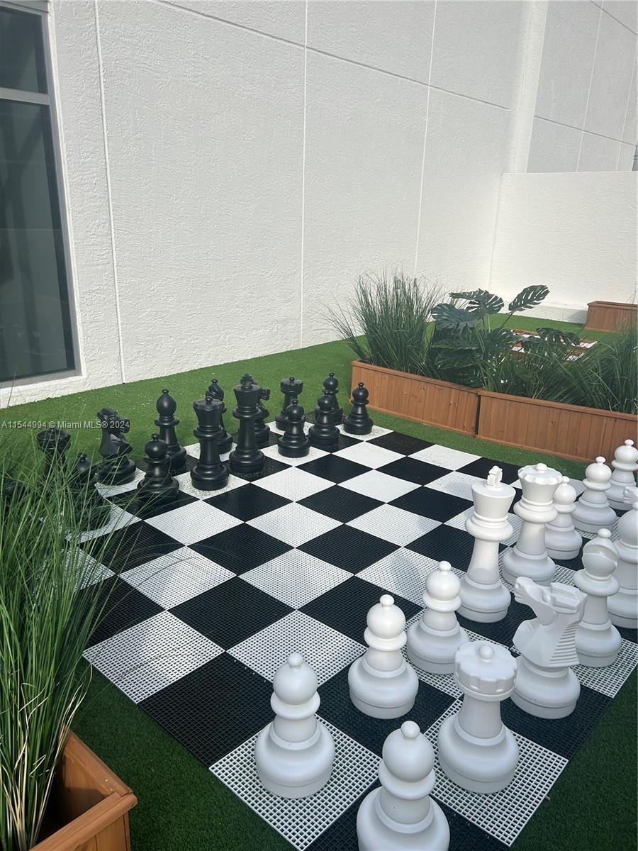 FOUR MIDTOWN MIAMI CONDO - Residential