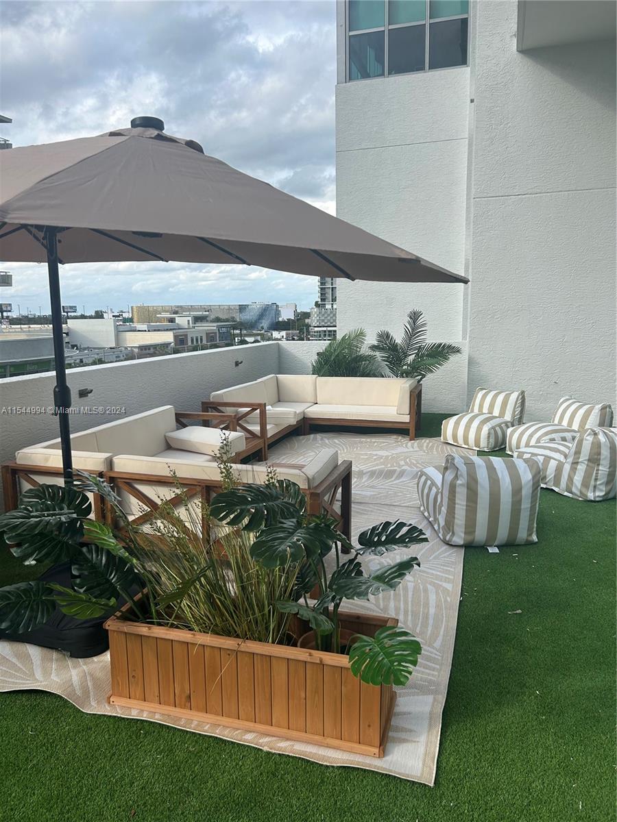 FOUR MIDTOWN MIAMI CONDO - Residential