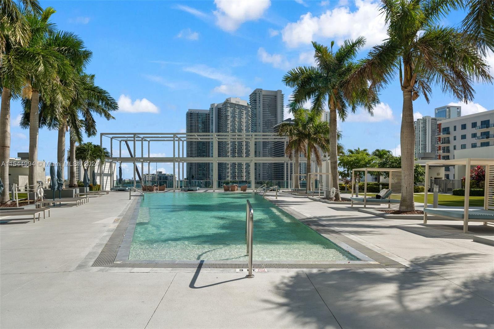 FOUR MIDTOWN MIAMI CONDO - Residential
